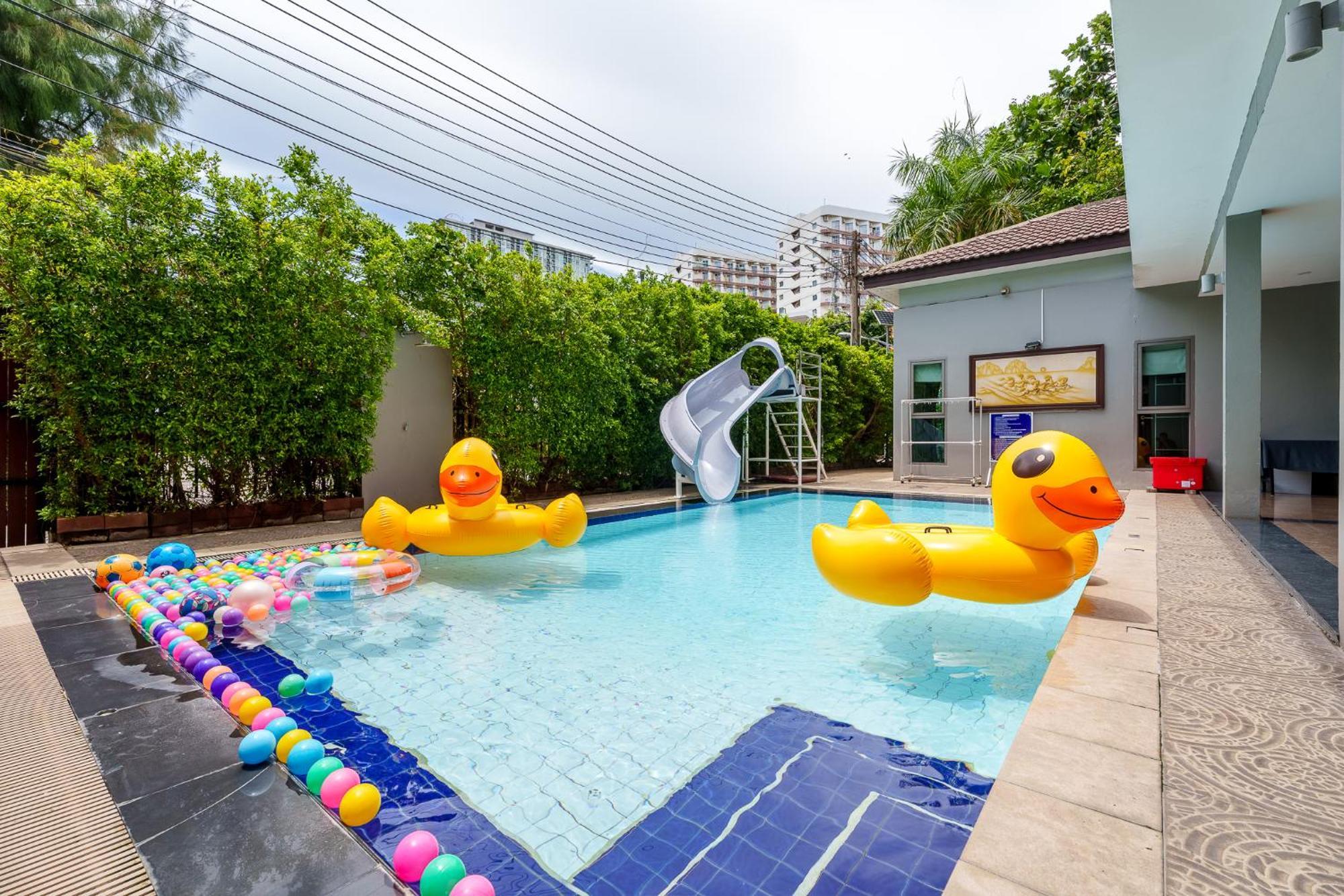 Villa Navin Jomtien Beach Exterior foto