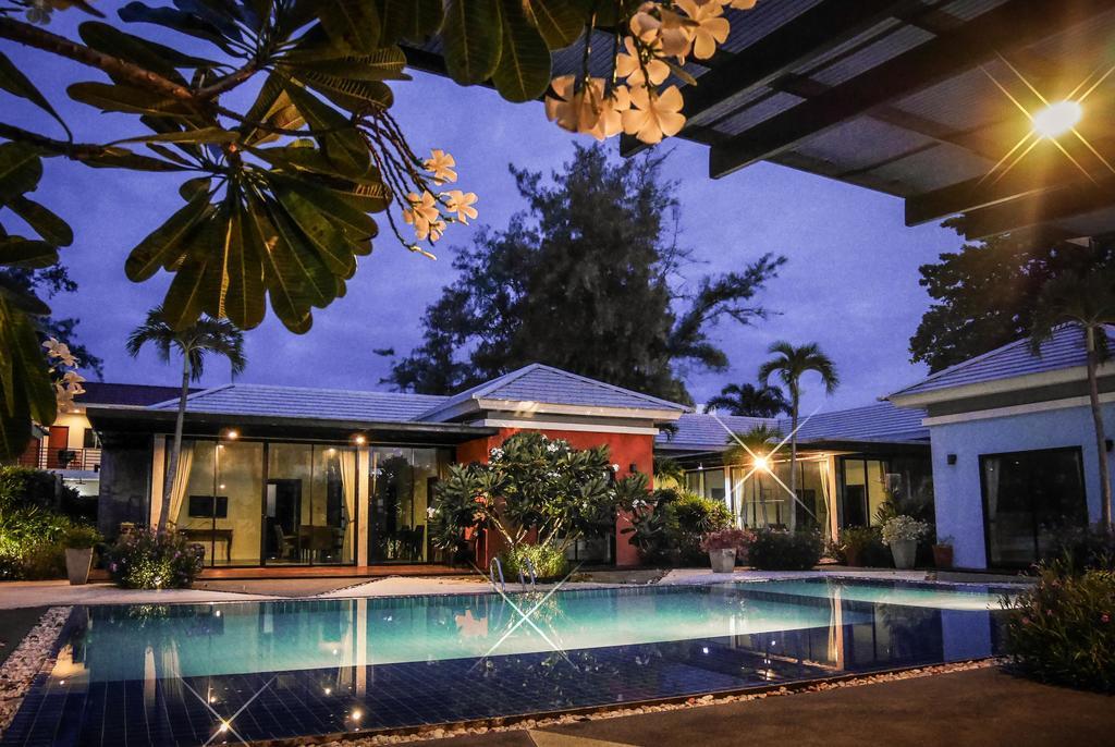 Villa Navin Jomtien Beach Exterior foto